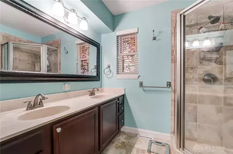 358 Carlyle Cir, Kettering, OH 45429 photo 32
