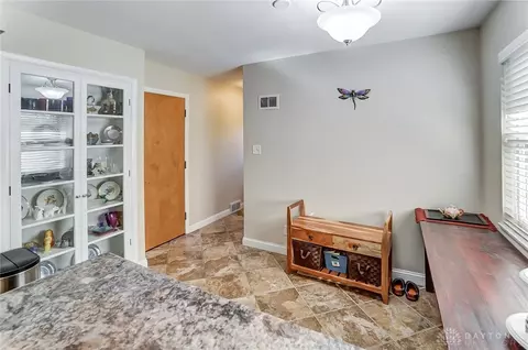 358 Carlyle Cir, Kettering, OH 45429 photo 26