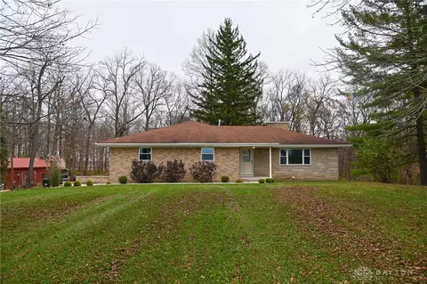 4037 Richmond Palestine Rd, New Madison, OH 45346