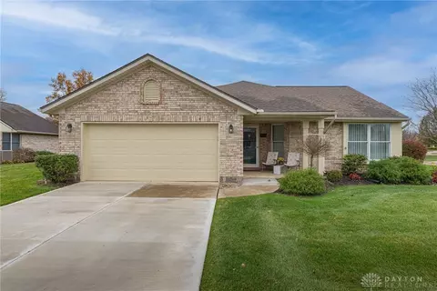 1641 Brandonhall Dr, Miamisburg, OH 45342