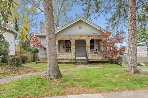 5027 W Eastwood Cir, Cincinnati, OH 45227