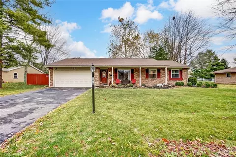 296 Bronston Trl, Beavercreek, OH 45430