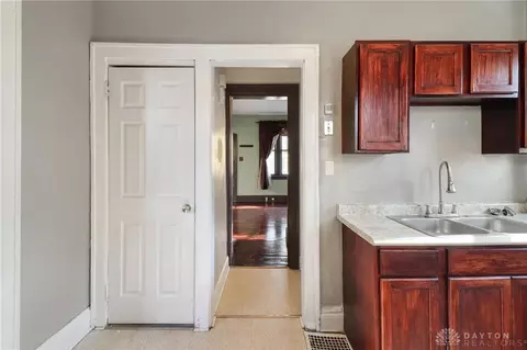 449 Purcell Ave, Cincinnati, OH 45205 photo 12