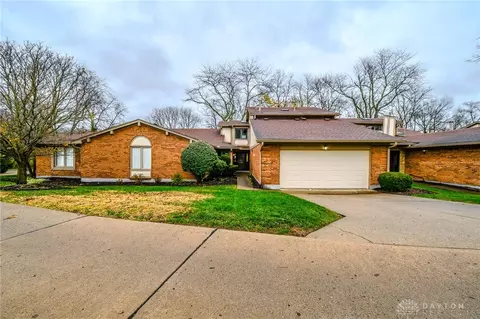 7044 Fallen Oak Trce, Dayton, OH 45459