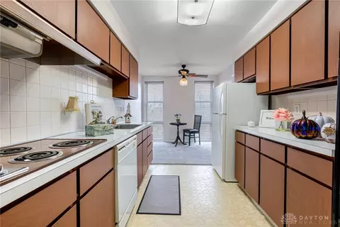 2230 S Patterson Blvd #31, Kettering, OH 45409 photo 5