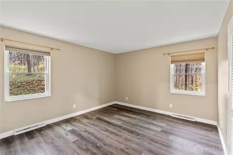 2940 Ironwood Dr, Springfield, OH 45504 photo 32