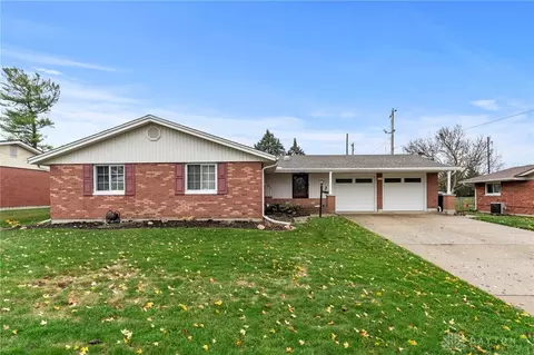 1218 Peidmont Dr, Fairborn, OH 45324