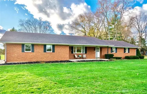 775 Van Eaton Rd, Xenia, OH 45385