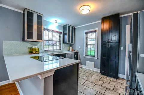 Kitchen - 1401 Abingdon Rd, Kettering, OH 45409 photo 1 of 3