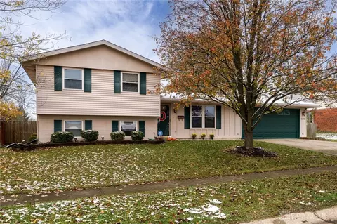 5074 Seville Dr, Englewood, OH 45322