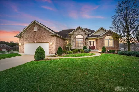 5 Louise Dr, Springboro, OH 45066