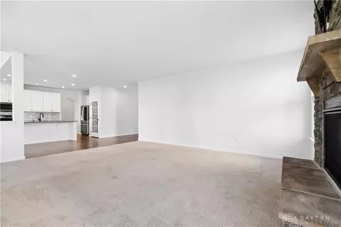 Living - 603 Foxtail Ct, Troy, OH 45373 photo 4 of 5