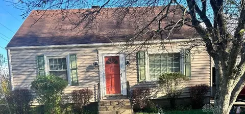1029 Mayfair Rd, Troy, OH 45373