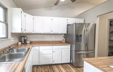Kitchen - 5555 Middle Urbana Rd, Springfield, OH 45502 photo 1 of 2