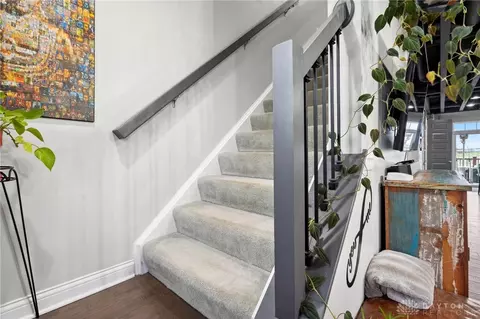 Entry Way - 702 Brownstone Row, Springboro, OH 45066 photo 2 of 2