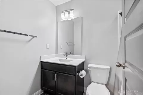 Bath - 702 Brownstone Row, Springboro, OH 45066 photo 3 of 5