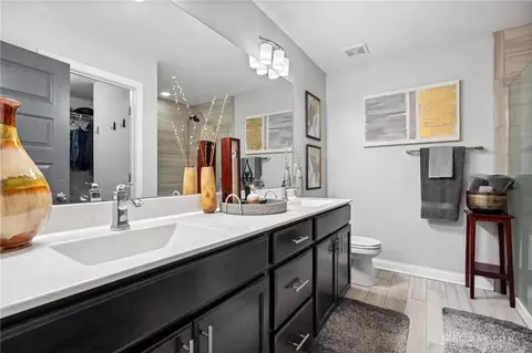 Bath - 702 Brownstone Row, Springboro, OH 45066 photo 4 of 5