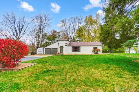 1554 Bluebird Dr, Dayton, OH 45432