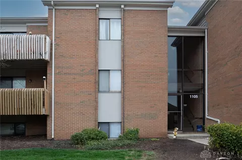 1105 Arrowhead Xing #C, West Carrollton, OH 45449