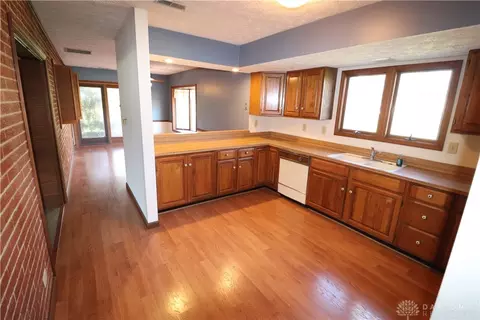 533 Deptford Ave, Centerville, OH 45429 photo 5