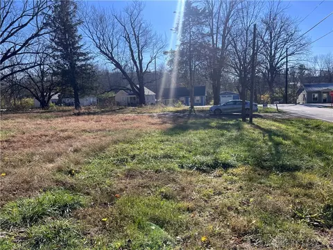 5657 Cuba Rd, Wilmington, OH 45177 photo 3