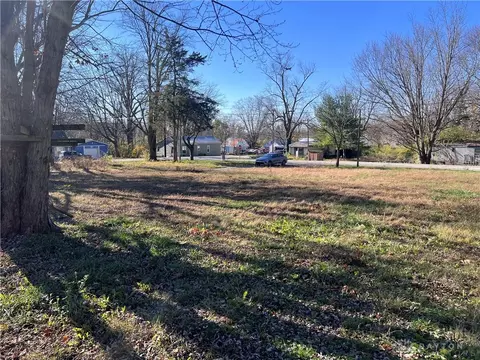 5657 Cuba Rd, Wilmington, OH 45177