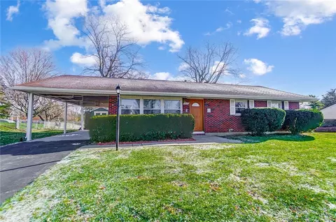 2832 Powhattan Pl, Kettering, OH 45420