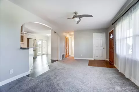 Living - 2832 Powhattan Pl, Kettering, OH 45420 photo 4 of 5