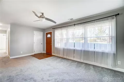 Living - 2832 Powhattan Pl, Kettering, OH 45420 photo 3 of 5
