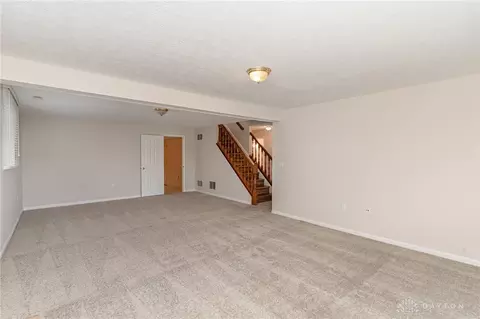 Living - 1738 Yardley Cir, Dayton, OH 45459 photo 3 of 4