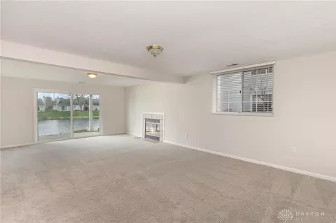 Living - 1738 Yardley Cir, Dayton, OH 45459 photo 4 of 4