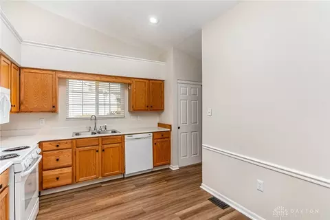 Kitchen - 1738 Yardley Cir, Dayton, OH 45459 photo 1 of 3