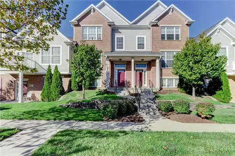 2701 Gardenia Ave #1, Beavercreek, OH 45431