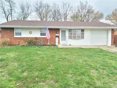 315 Vista Ave, Vandalia, OH 45377