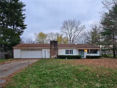 810 Chelsea Dr, Franklin, OH 45005