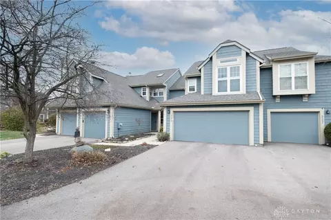 223 Queens Xing #90E, Washington Township, OH 45458