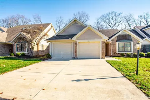 6700 Golf Green Dr, Dayton, OH 45459