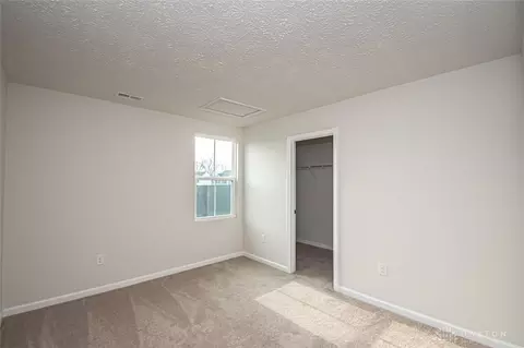 Bedroom - 190 Chesapeake Cir, Springfield, OH 45505 photo 5 of 8
