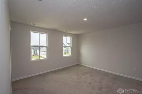 Bedroom - 190 Chesapeake Cir, Springfield, OH 45505 photo 2 of 8