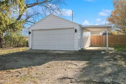 Exterior - 2700 Bingham Ave, Kettering, OH 45420 photo 3 of 3