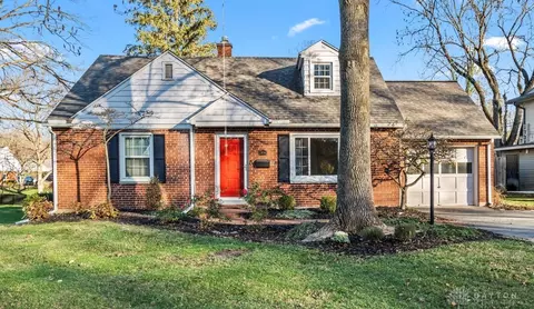 3150 Bellflower St, Kettering, OH 45409
