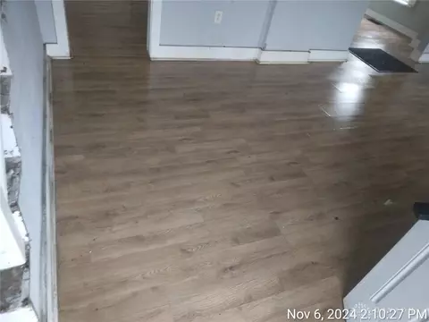 Entry Way - 1811 Hillside Ave, Springfield, OH 45503 photo 4 of 4