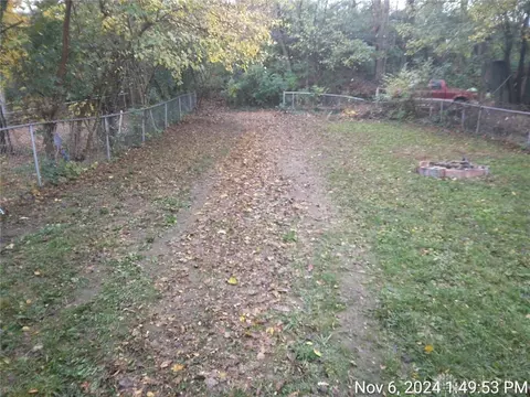 Exterior - 1811 Hillside Ave, Springfield, OH 45503 photo 7 of 15