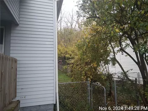 Exterior - 1811 Hillside Ave, Springfield, OH 45503 photo 4 of 15