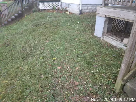 Exterior - 1811 Hillside Ave, Springfield, OH 45503 photo 3 of 15