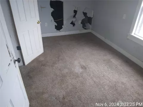 Bedroom - 1811 Hillside Ave, Springfield, OH 45503 photo 2 of 3