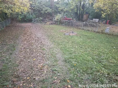 Exterior - 1811 Hillside Ave, Springfield, OH 45503 photo 6 of 15
