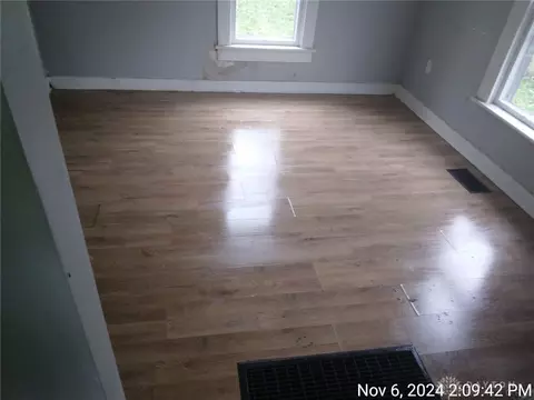 Living - 1811 Hillside Ave, Springfield, OH 45503 photo 1 of 2