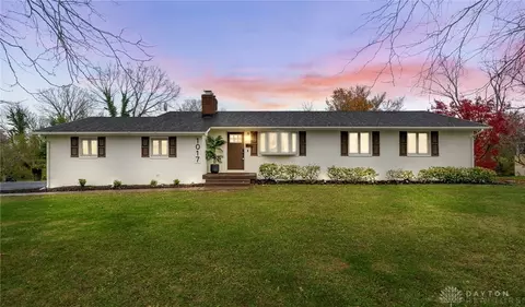 1017 Rossiter Dr, Dayton, OH 45417