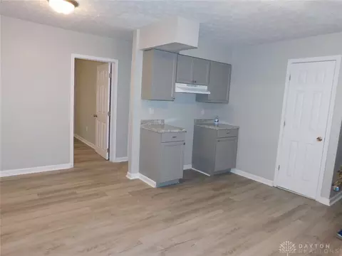 1729 W Mulberry St, Springfield, OH 45506 photo 8